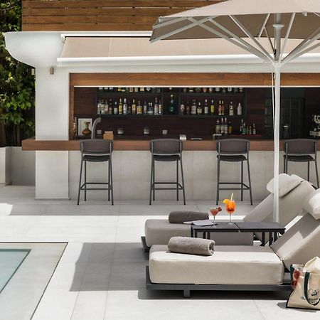 Blazer Suites Hotel Atene Esterno foto