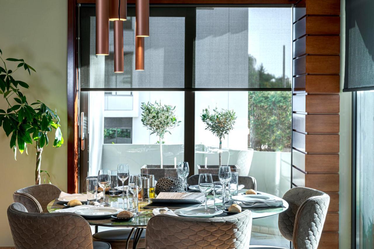 Blazer Suites Hotel Atene Esterno foto