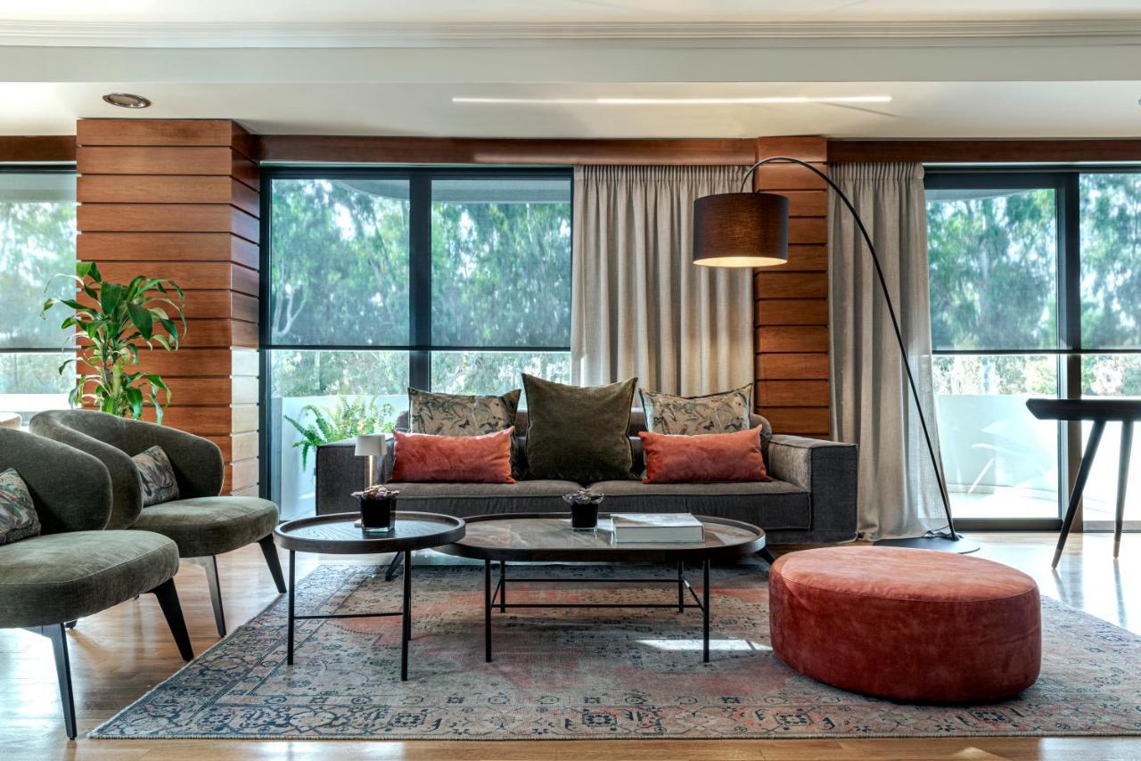 Blazer Suites Hotel Atene Esterno foto