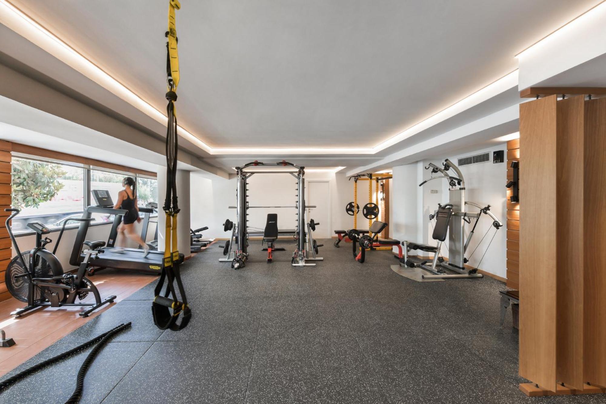 Blazer Suites Hotel Atene Esterno foto