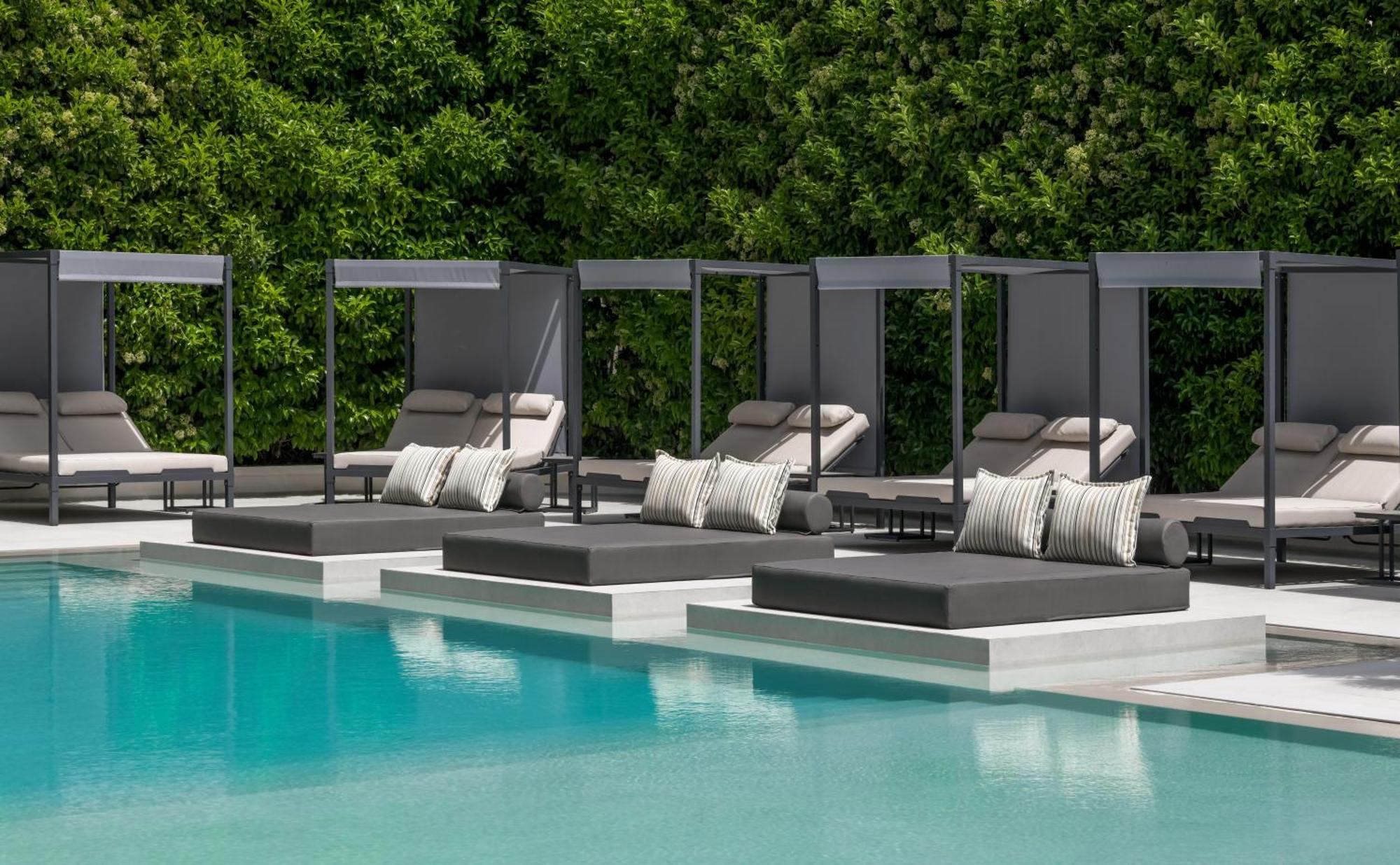 Blazer Suites Hotel Atene Esterno foto