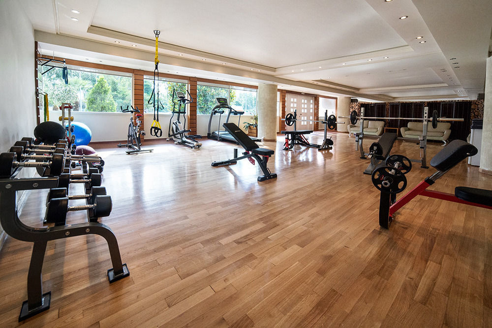 Blazer Suites Hotel Atene Esterno foto